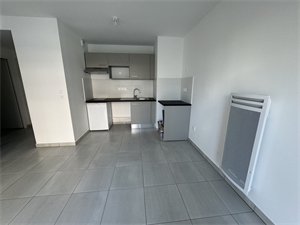 appartement à la vente -   31200  TOULOUSE, surface 46 m2 vente appartement - APR714216